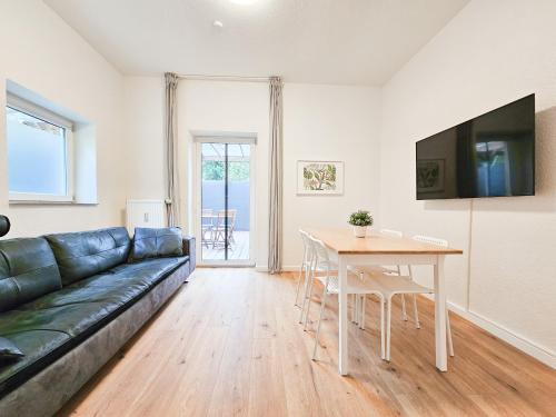 Tolstov Apartments - 4 Zimmer Wohnung mit Terrasse