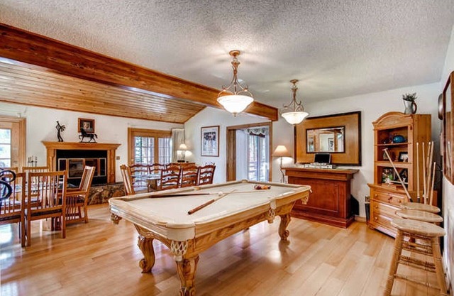Tomahawk Lodge: Large Duplex in Town; Both Sides Combined