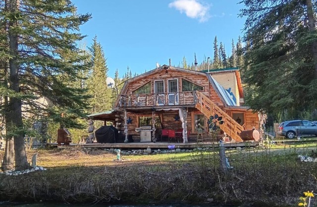 Tonsina Creek Whippers Lodge