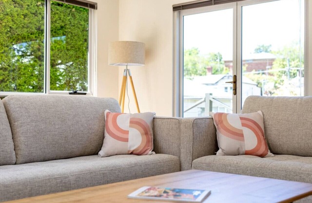 Tookenburg Townhouse - prestige city fringe