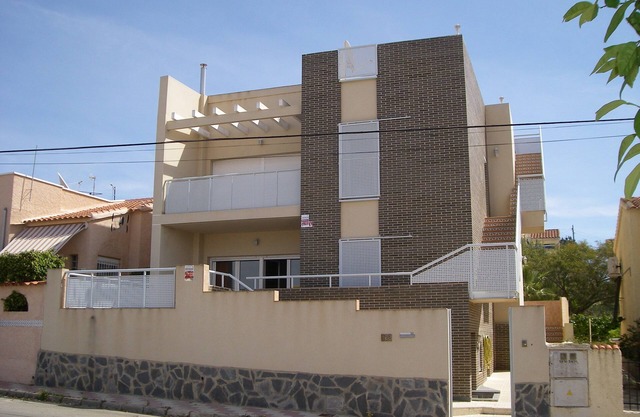 Top apartment in urbanization La Marina, Región Alicante
