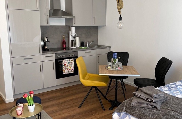 Top chic apartment 5km from the city!