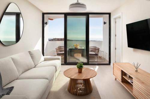 Top Floor Sea View & Terrace in Malaga!