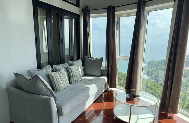 Top of the Rock Pool Villa, Koh Tao - 3BR - Sleeps 8