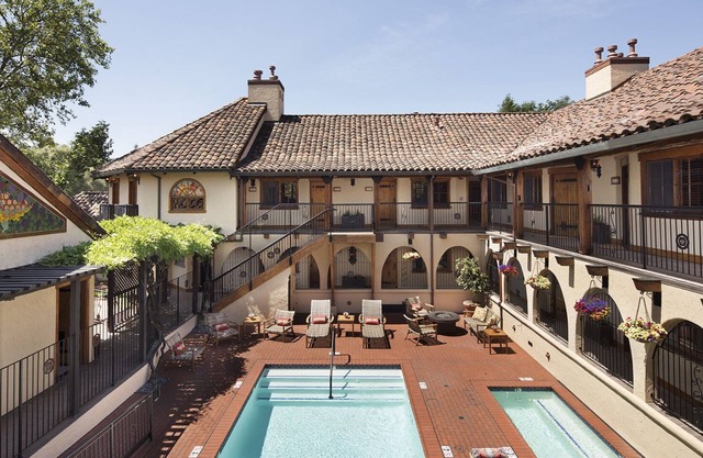 Top-Rated Boutique Hotel in Napa Valley!