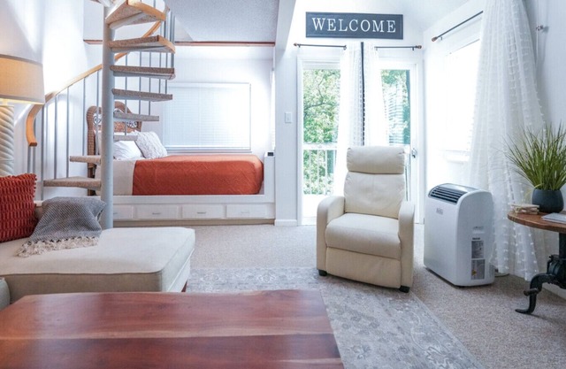 Top (third) floor loft condo. Full resort access.