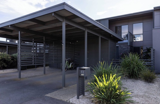 Torquay Golf Retreats