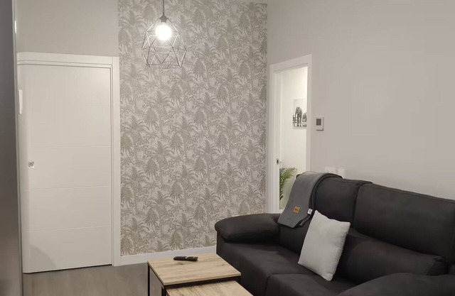 TORREJÓN SUITES APARTMENT. Under 9