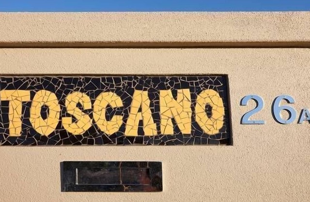 Toscano on Olive BRAND NEW