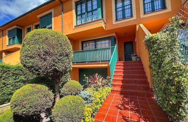 Townhouse 10 minutes from Oviedo and 15 from Gijón! Ideal for families.