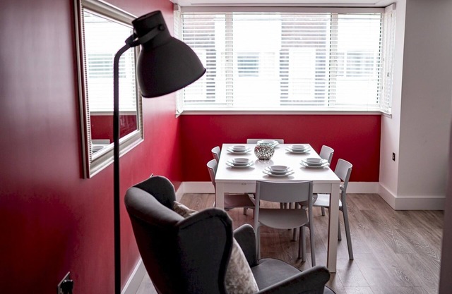 Townhouse Modern Mews Apartment | Pass The Keys