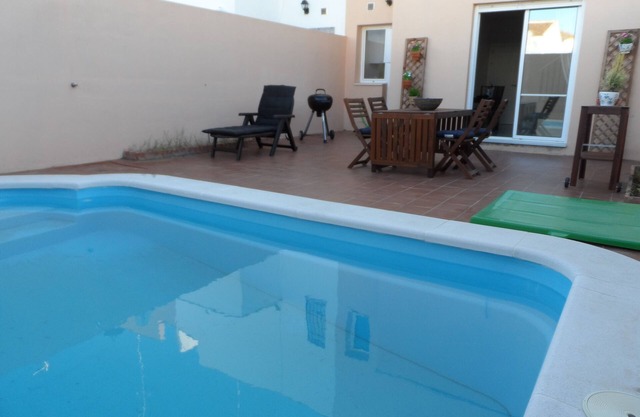 Townhouse with pool in charming village close to the city of Seville
