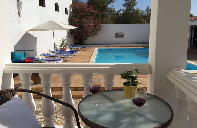 Traditional Farmhouse in Algarve - privacy and good location