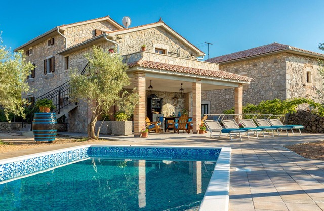 Traditional house with pool and large garden