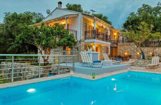 Traditional Stone Villa - Pool & Olive Groves