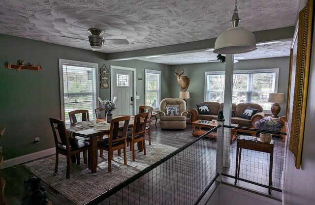 Trail Riders Retreat! Hatfield McCoy Trails. Private Pool. Loads of Parking!