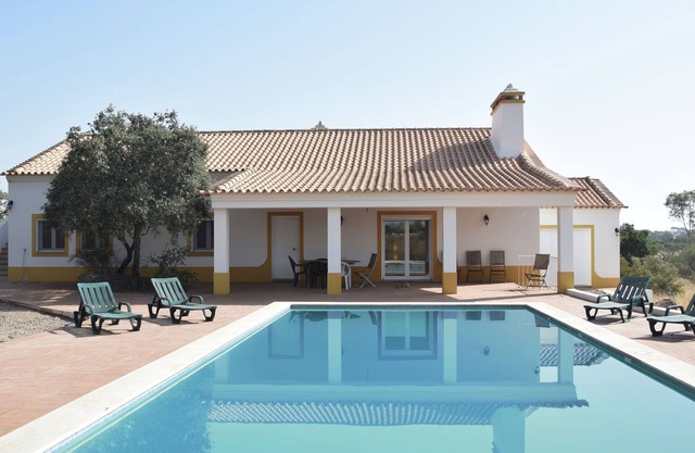 Tranquil Alentejo Villa with pool