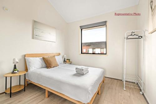 Tranquil Double Room - Walk to Train & Cabramatta Eats - Shared Bathroom