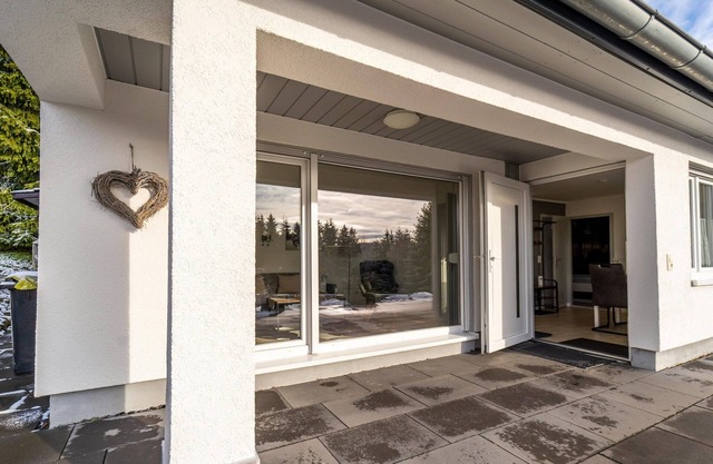 Tranquil Forestside Getaway