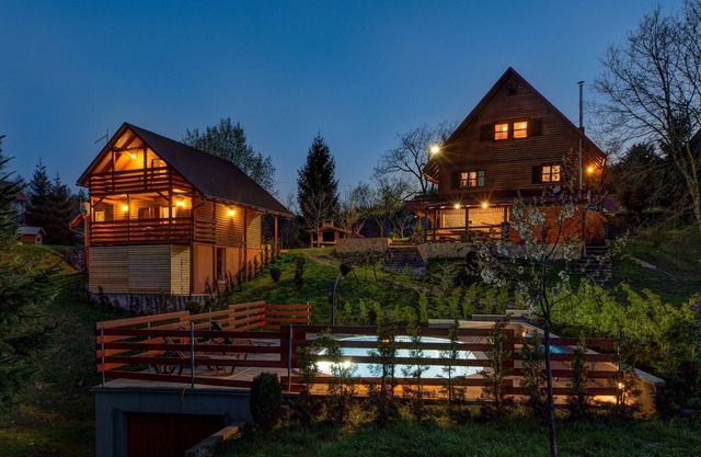 Tranquil Holiday Home in Kvarner with Jacuzzi