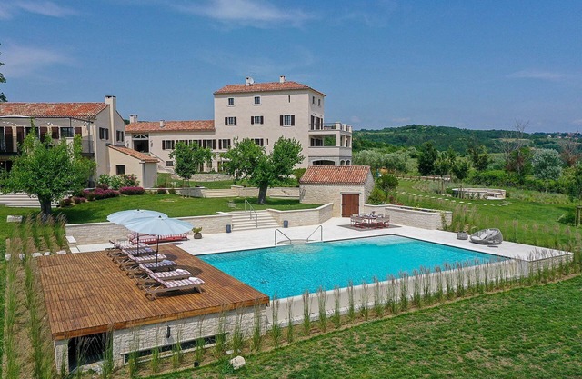 Tranquil Istria Estate | Palazio Clai Winery | 8 Bedrooms | Spa & Heated Pool |.