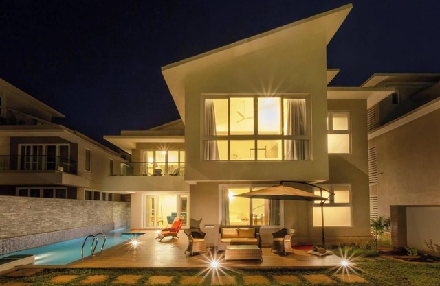 Tranquil villa with 4 bedrooms and WiFi, AC in Anjuna, North Goa