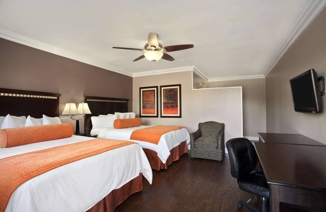 Travelodge by Wyndham Santa Maria