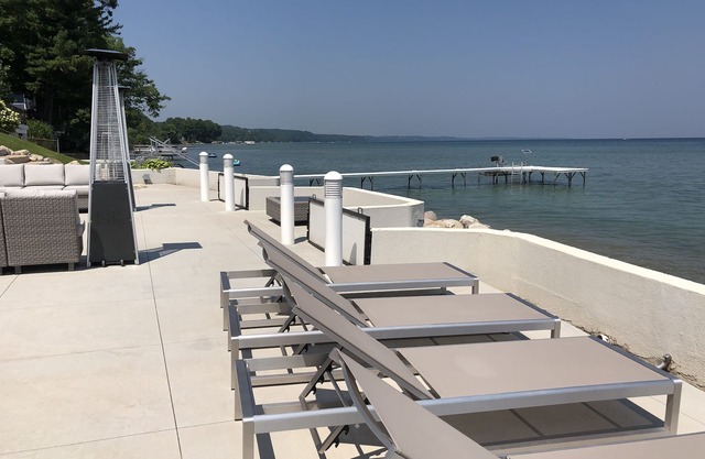 Traverse City West Bay Direct Waterfront