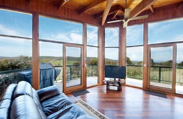 Tree Frog Cottage on the Great Ocean Road.