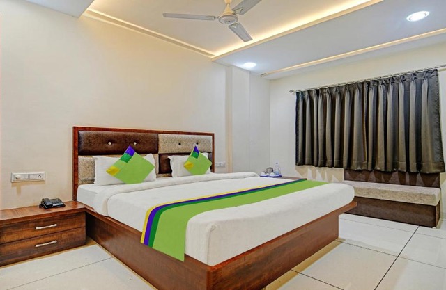 Treebo Jayshree Palace C21 Business Park