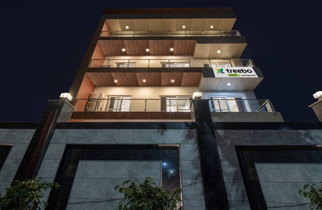 Treebo La Mirage Suite