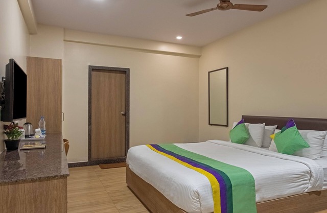 Treebo Seasons Comfort