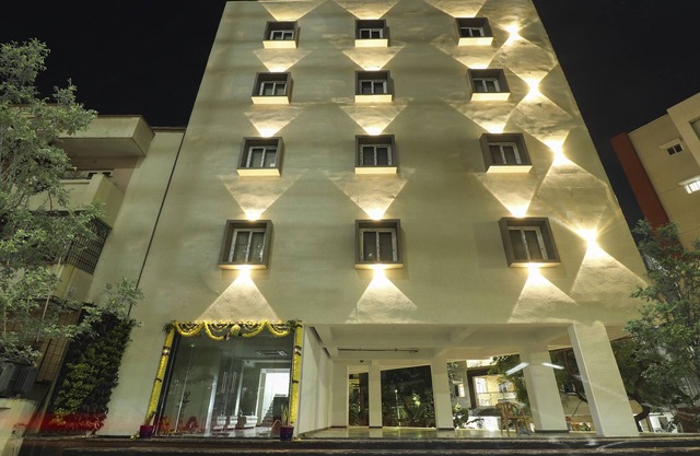 Treebo Sriz Cozy Seethamadhara