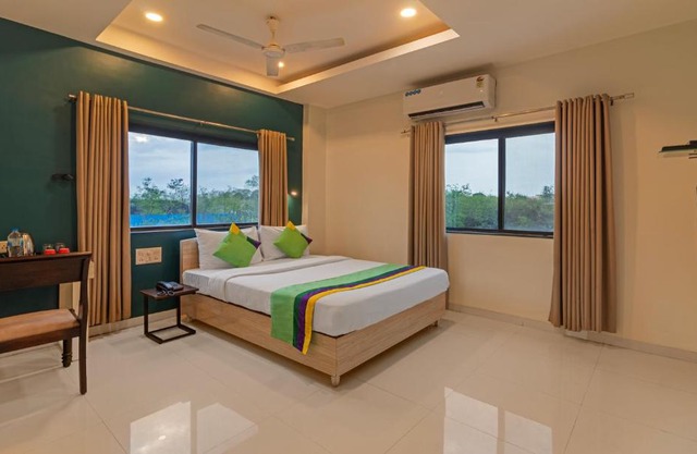 Treebo Tulip Comfort