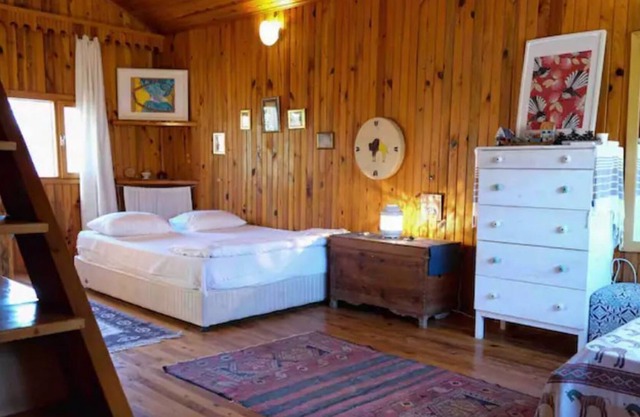 Treehouse in the heart of nature close to the beach