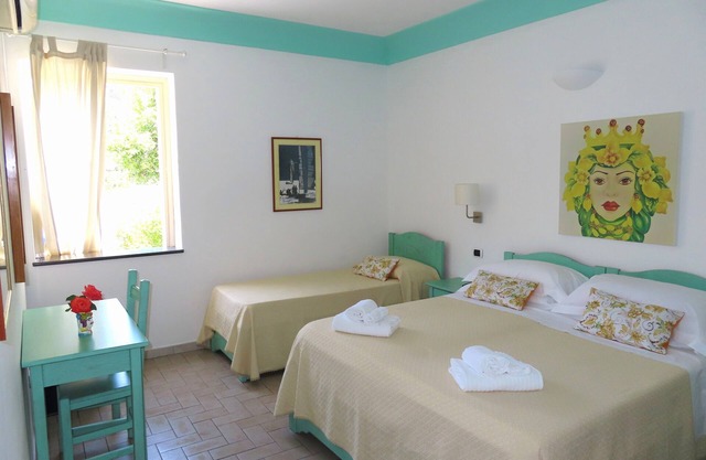 Triple room, central, on the beach