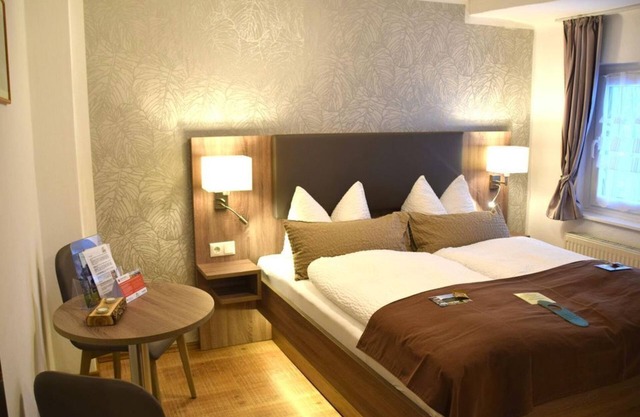 Triple room, shower, WC - Pension Lachmann