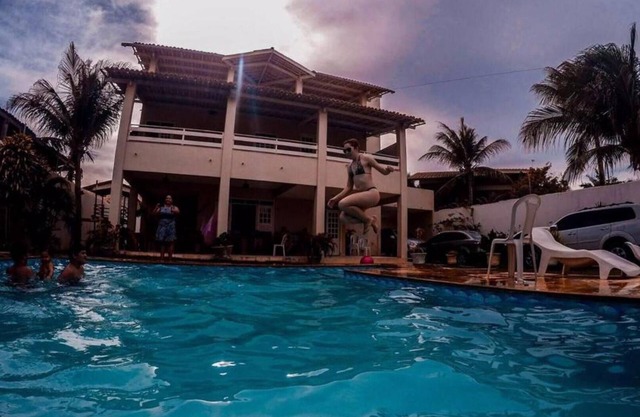 TRIPLEX MANSION 10 SUITES 55 BEDS NEXT TO BEACH PARK