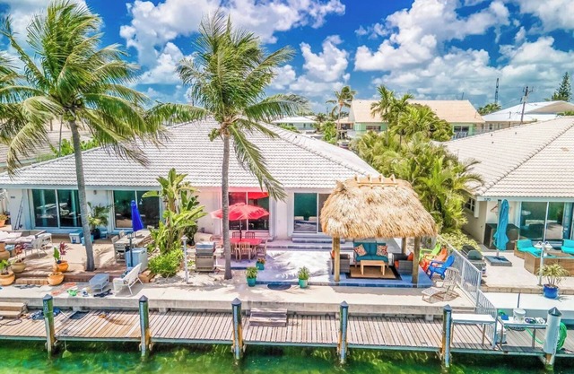 Tropical Breezes in Key Colony Beach