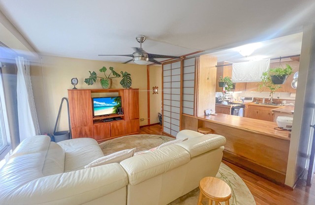 Tropical Garden Tranquility HNL