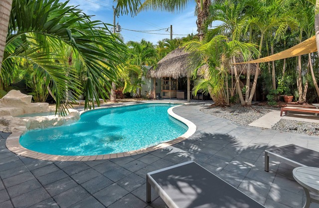 Tropical Paradise in Hollywood FL