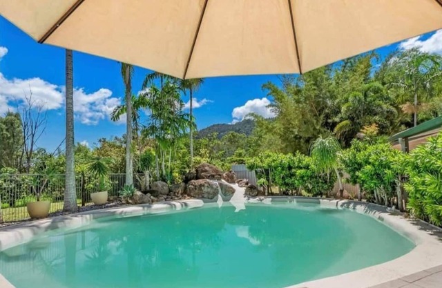 Tropical self contained Villa