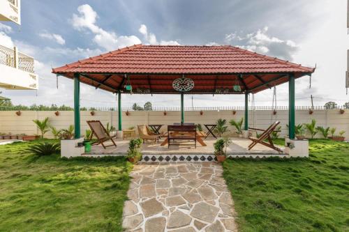 Tropicana Twins by StayJadeJacuzziBBQBonfire