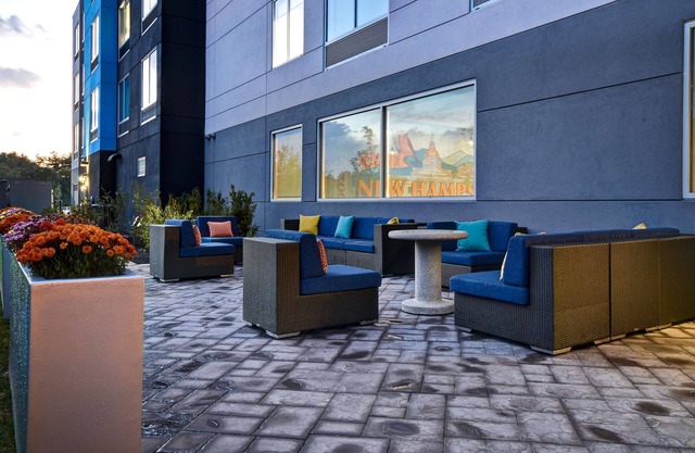 Tru by Hilton Concord