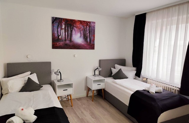 Twin room-Economy-Private Bathroom