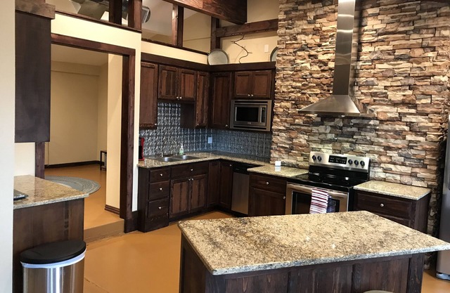 Twisted Branch Retreat at Possum Kingdom Lake. Perfect for large gatherings!