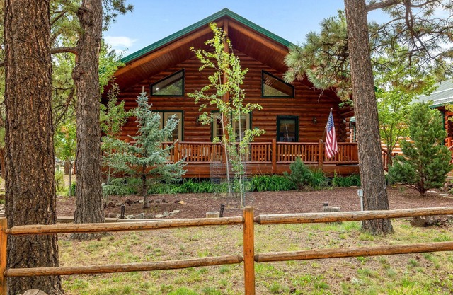 Two Bears Cabin (Cabin 162)