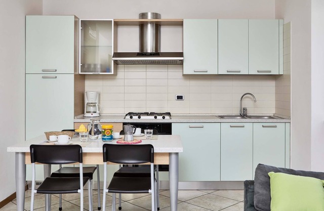 Two-Bedroom Apartment with Balcony and Garden View (BV2)