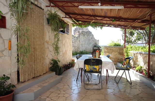 Two bedroom apartment with terrace Stivan, Cres (A-382-c)