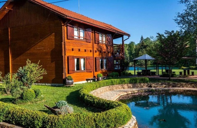 Two bedroom apartment with terrace Donji Zvečaj, Karlovac (A-22080-a)